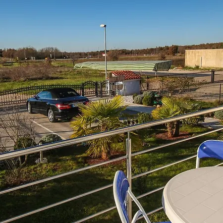 Vodopija Apartment Porec
